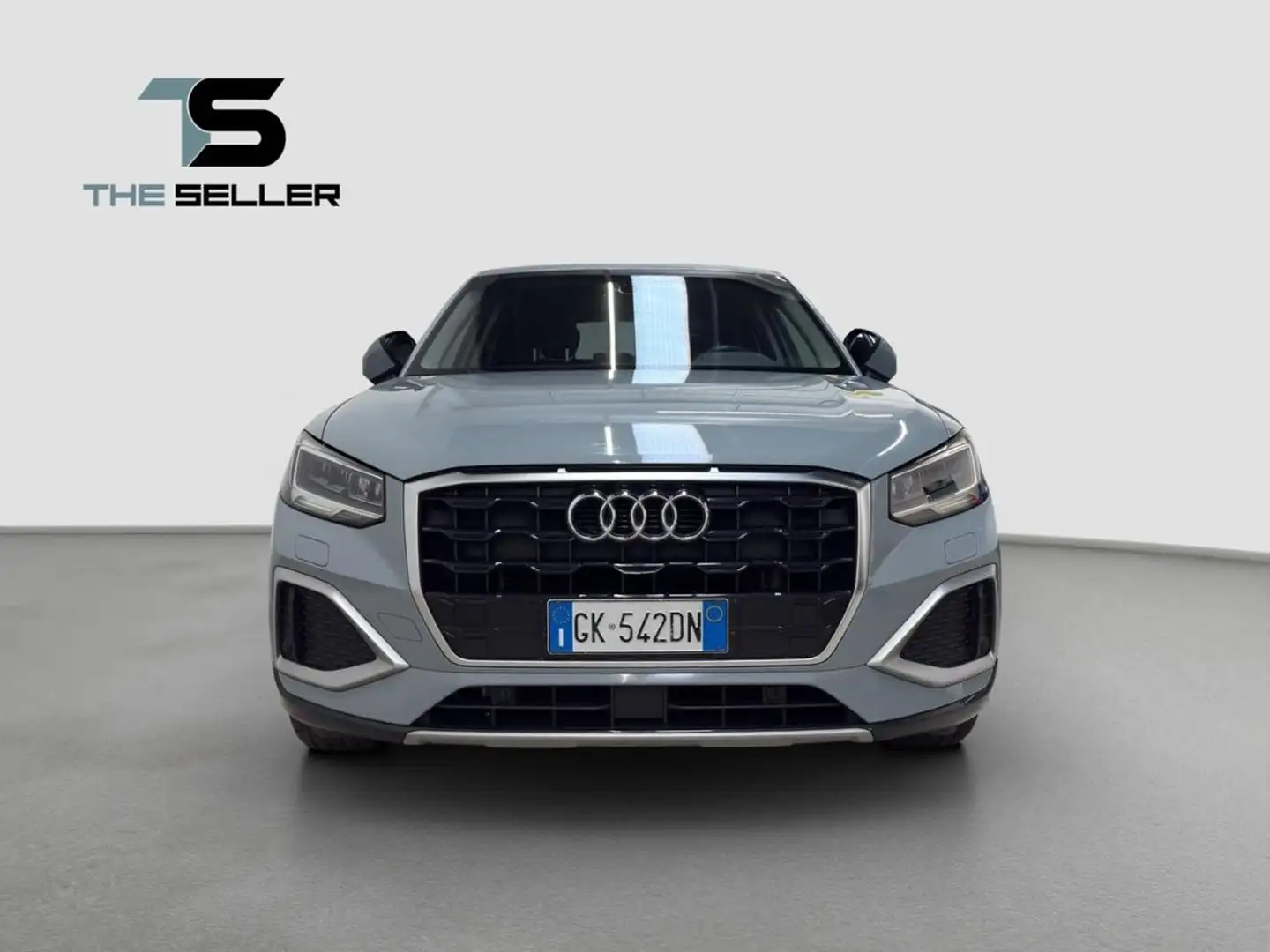 Audi Q2 30 TDI S tronic Identity Black*FORMULA S* Gris - 2