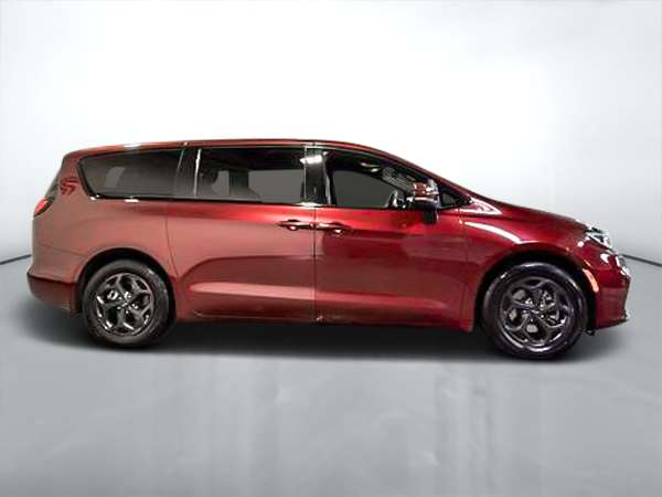 2023 Chrysler Pacifica TOURING — снимка 1