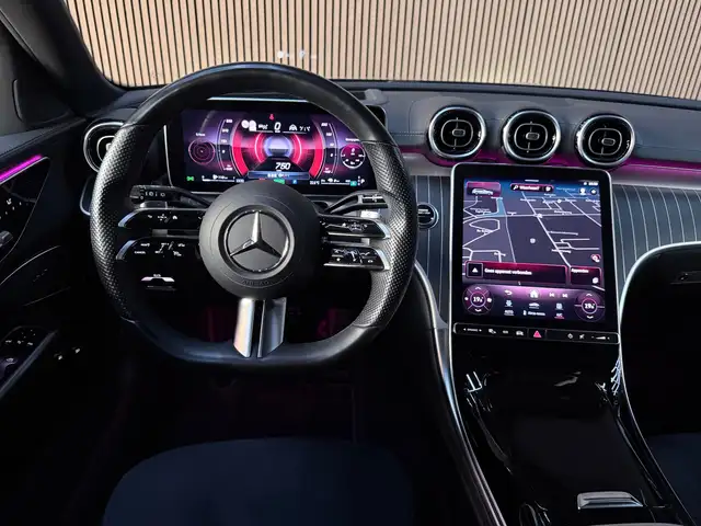 Mercedes-Benz C-Class view 10