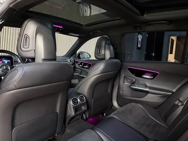 Mercedes-Benz C-Class view 11
