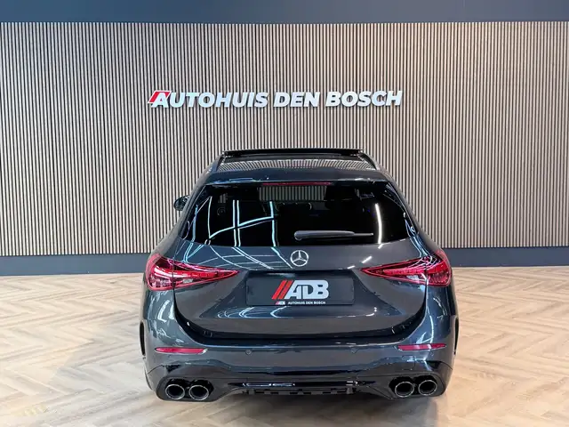 Mercedes-Benz C-Class view 25