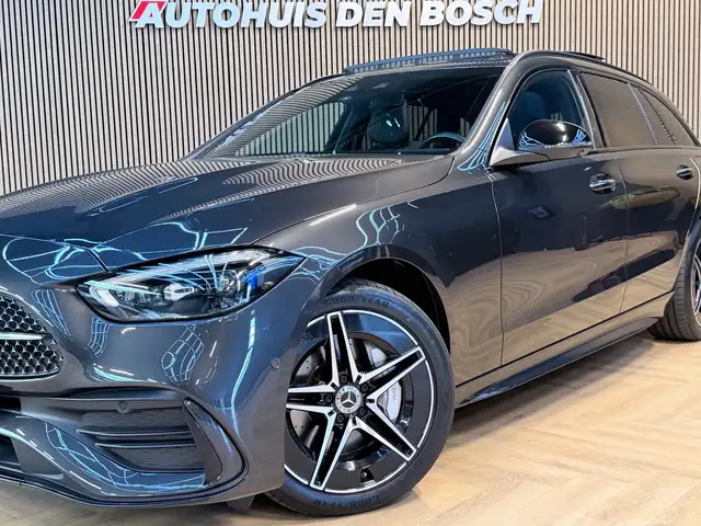Mercedes-Benz C-Class view 21