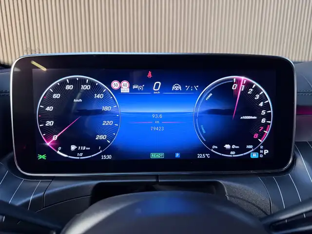Mercedes-Benz C-Class view 12