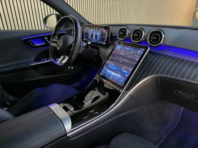 Mercedes-Benz C-Class view 5
