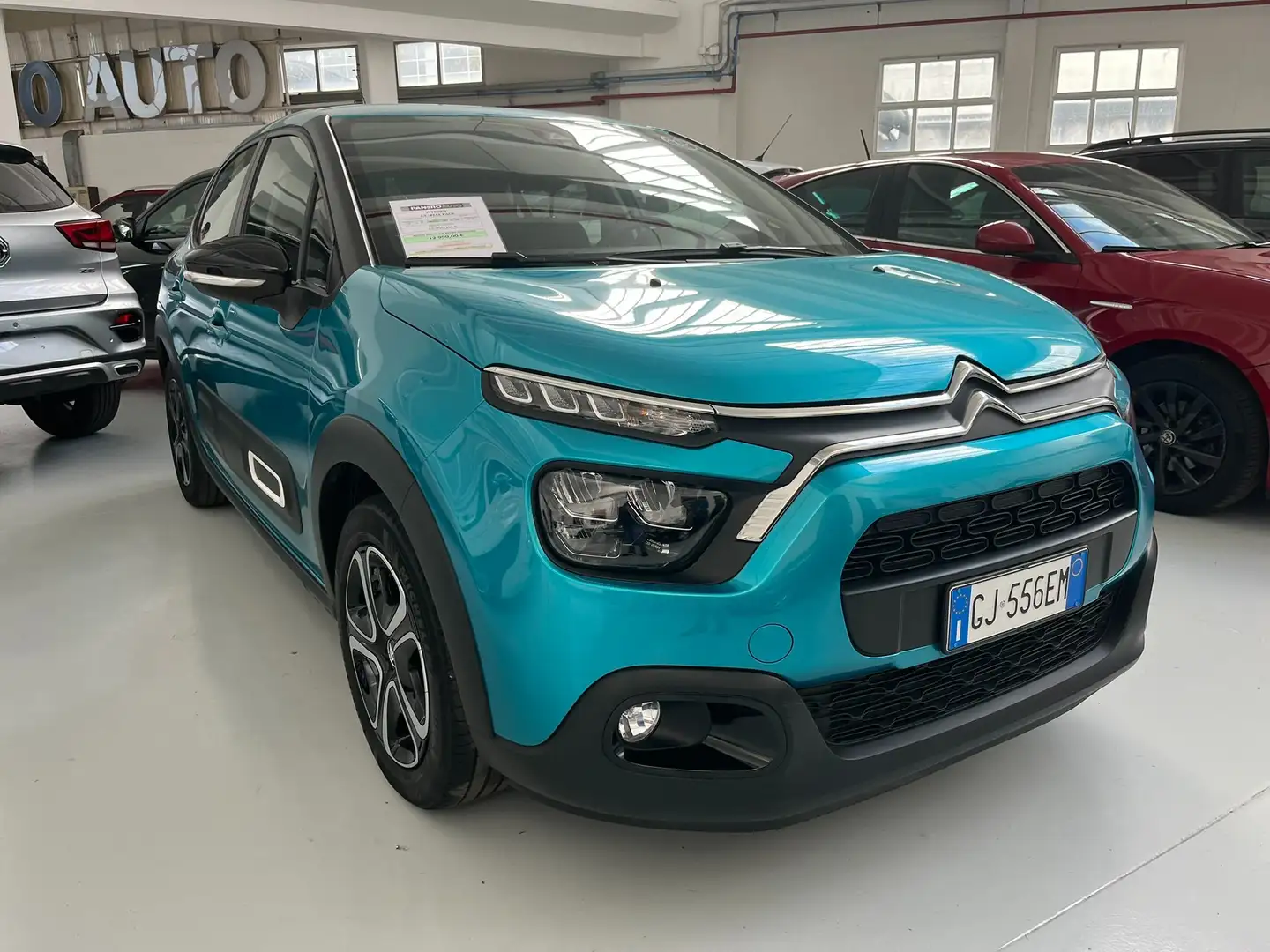 Citroen C3 PureTech 83 S&S Feel Зелений - 1