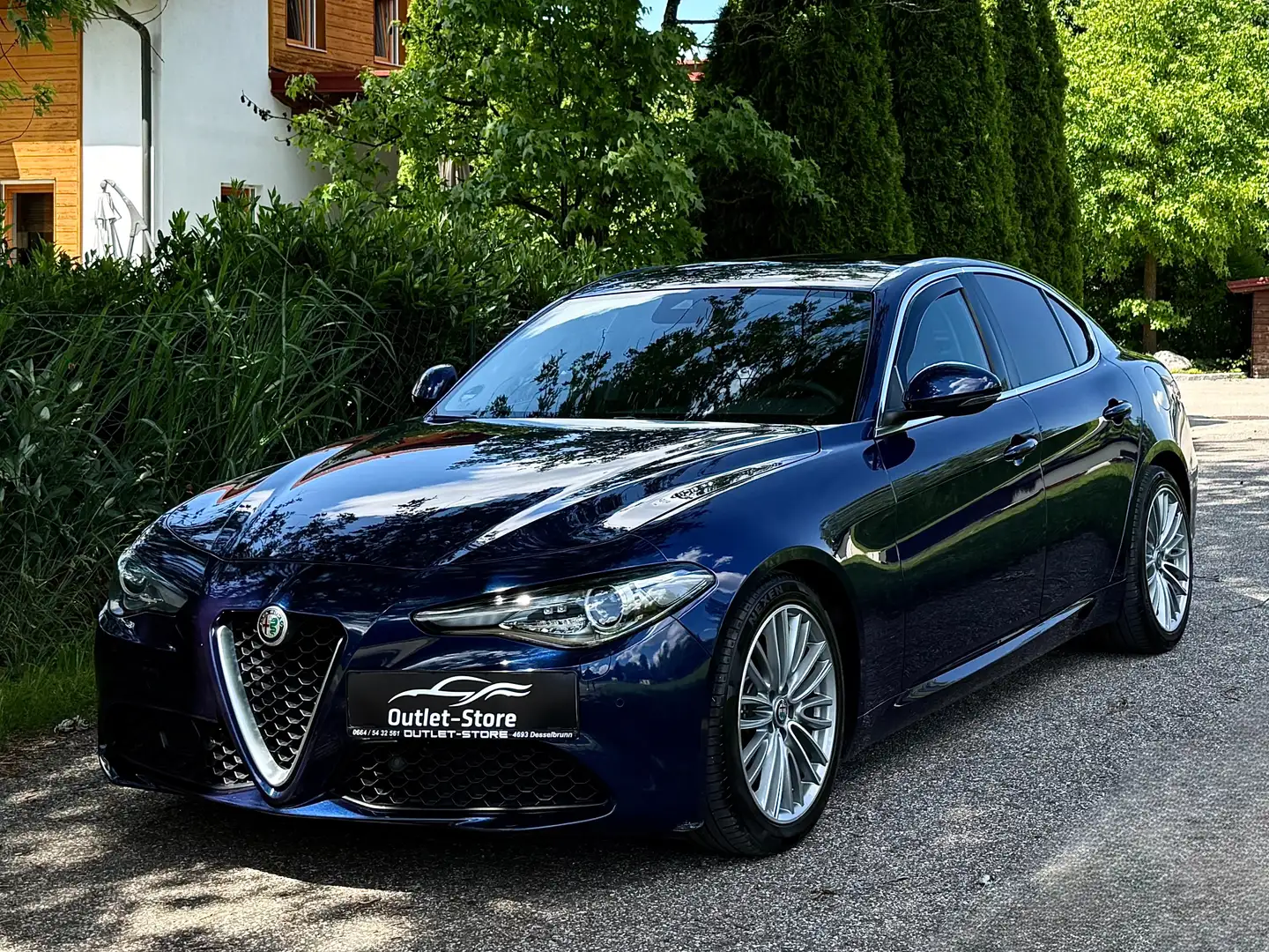 Alfa Romeo Giulia Super 2,2 JTDM*Leder*Navi*SHZ*LED*Garantie*TOP* Blau - 1