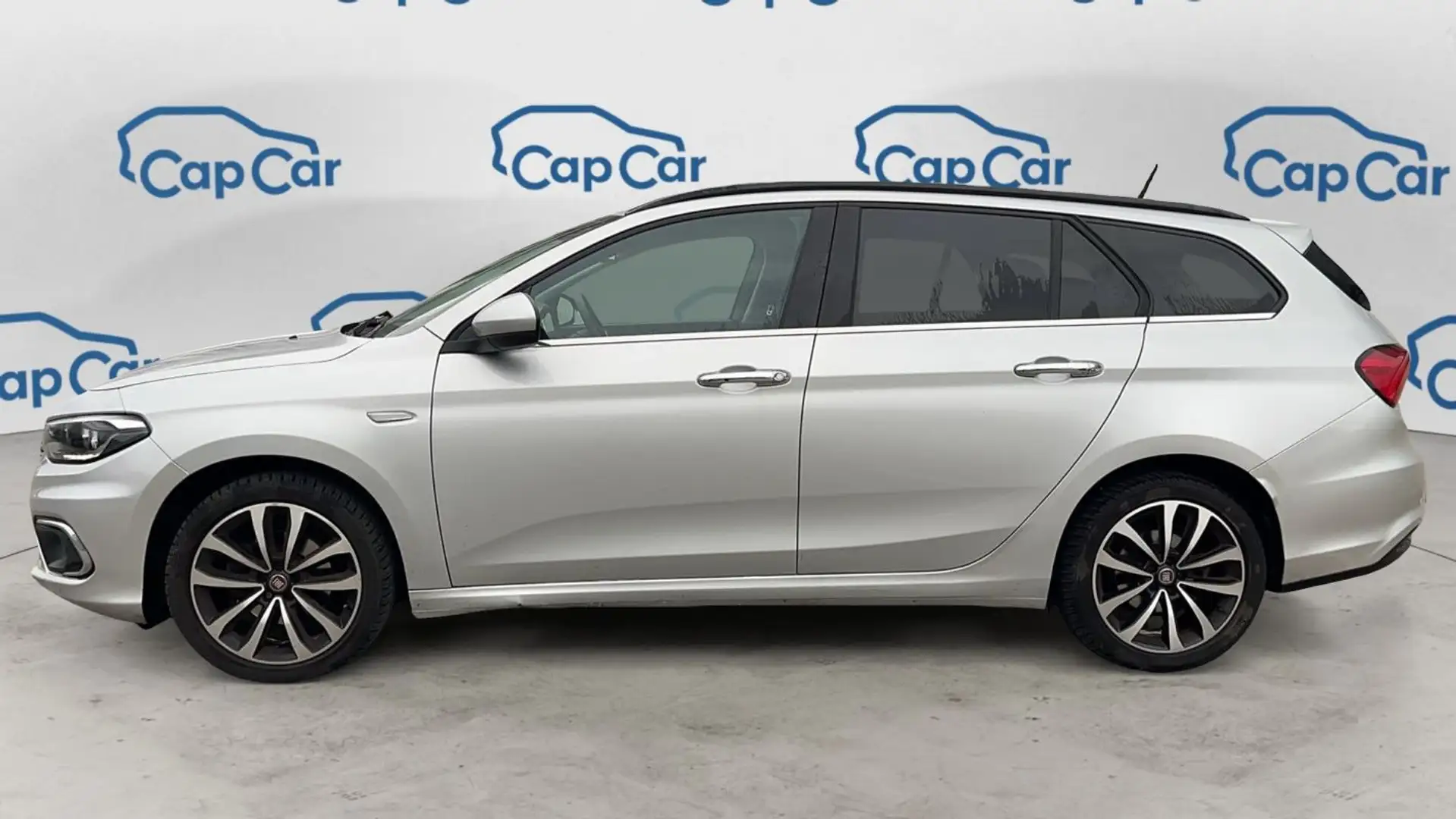 Fiat Tipo SW 1.6 MJTD 120 Lounge - 2