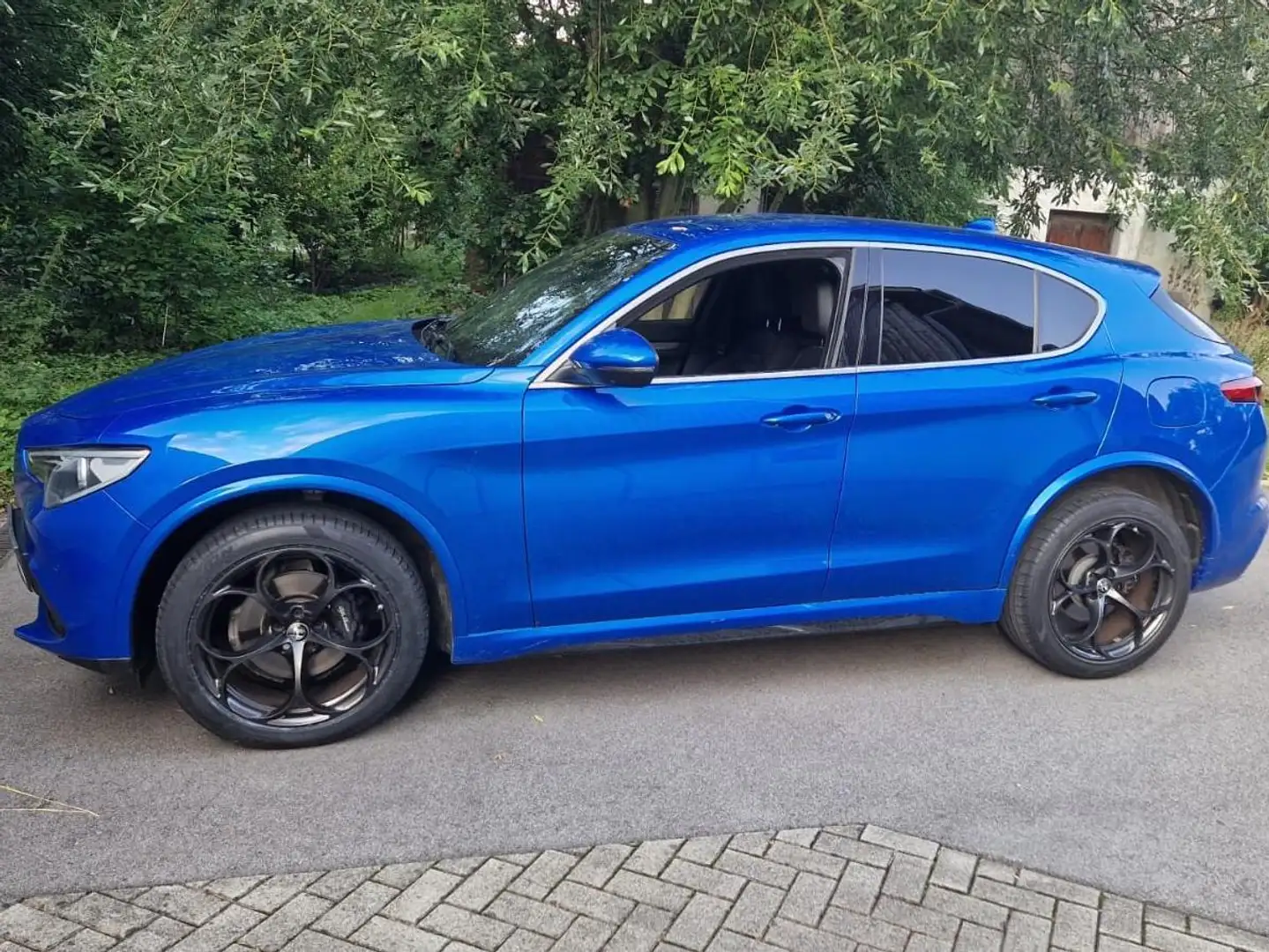 Alfa Romeo Stelvio Stelvio Super 2,0 ATX AWD Super Blau - 1