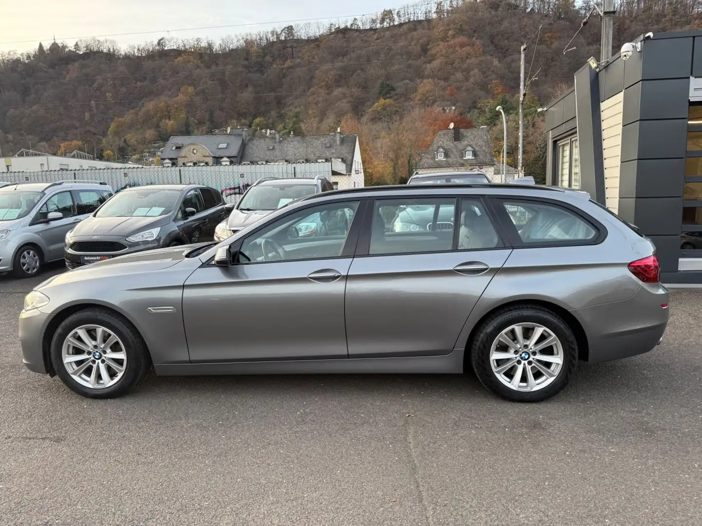 BMW 535 d Touring! Automatik! 1. Hand! TÜV NEU! Gris - 2