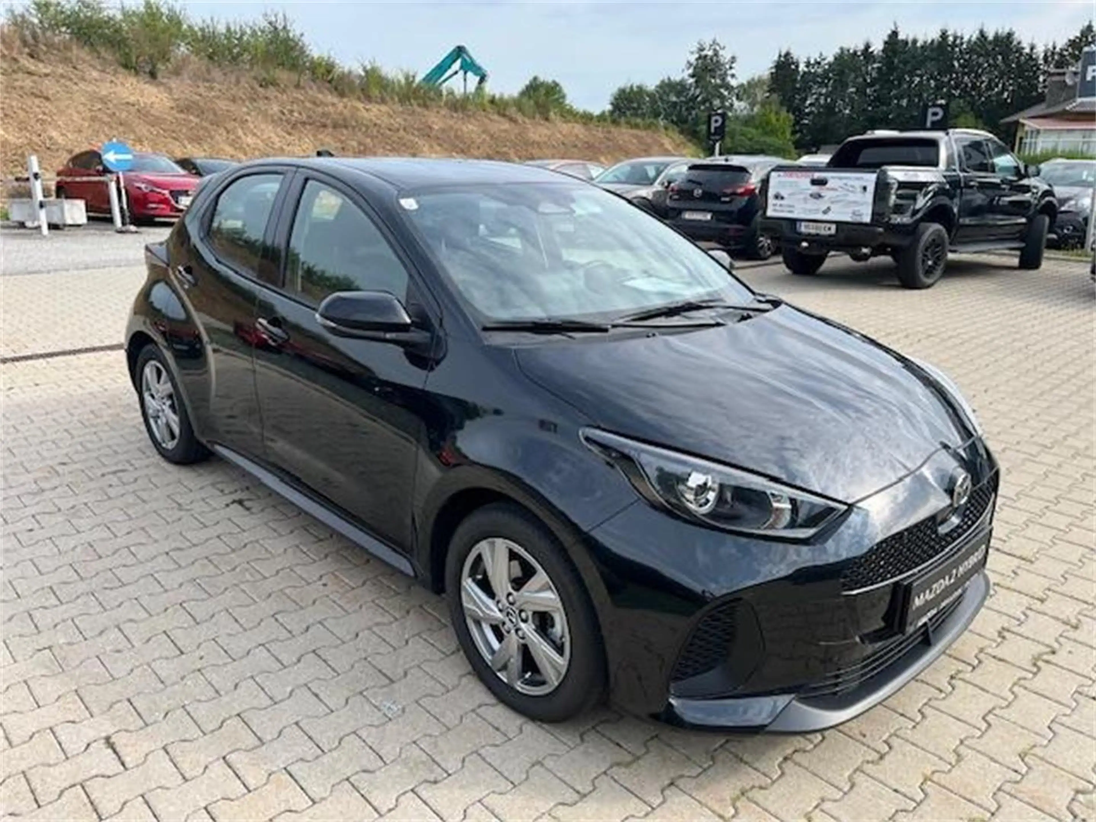 Mazda 2 Hybrid Exclusive Line Aut. Jahreswagen inkl. Win — photo 2