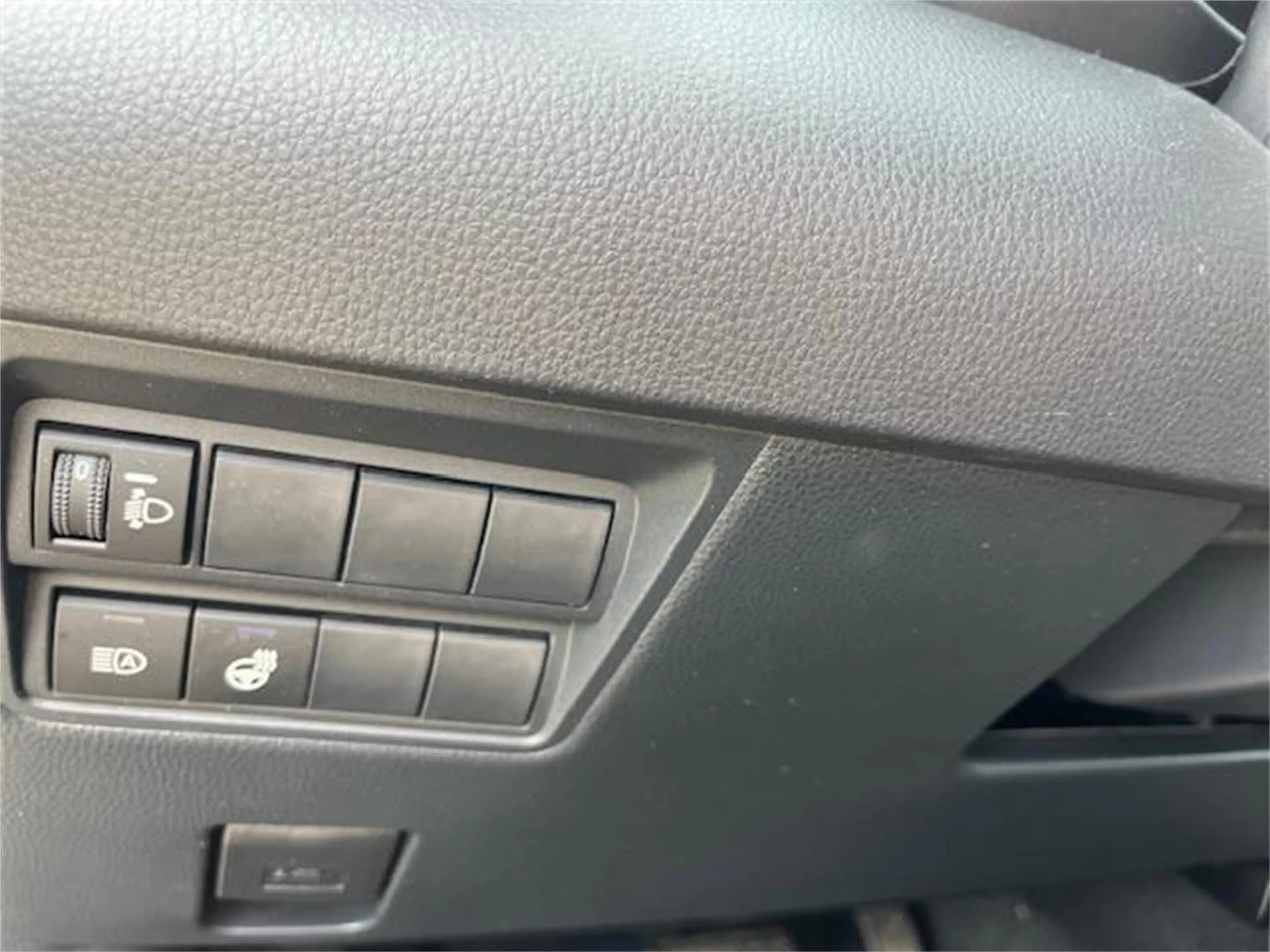 Mazda 2 Hybrid Exclusive Line Aut. Jahreswagen inkl. Win — photo 7