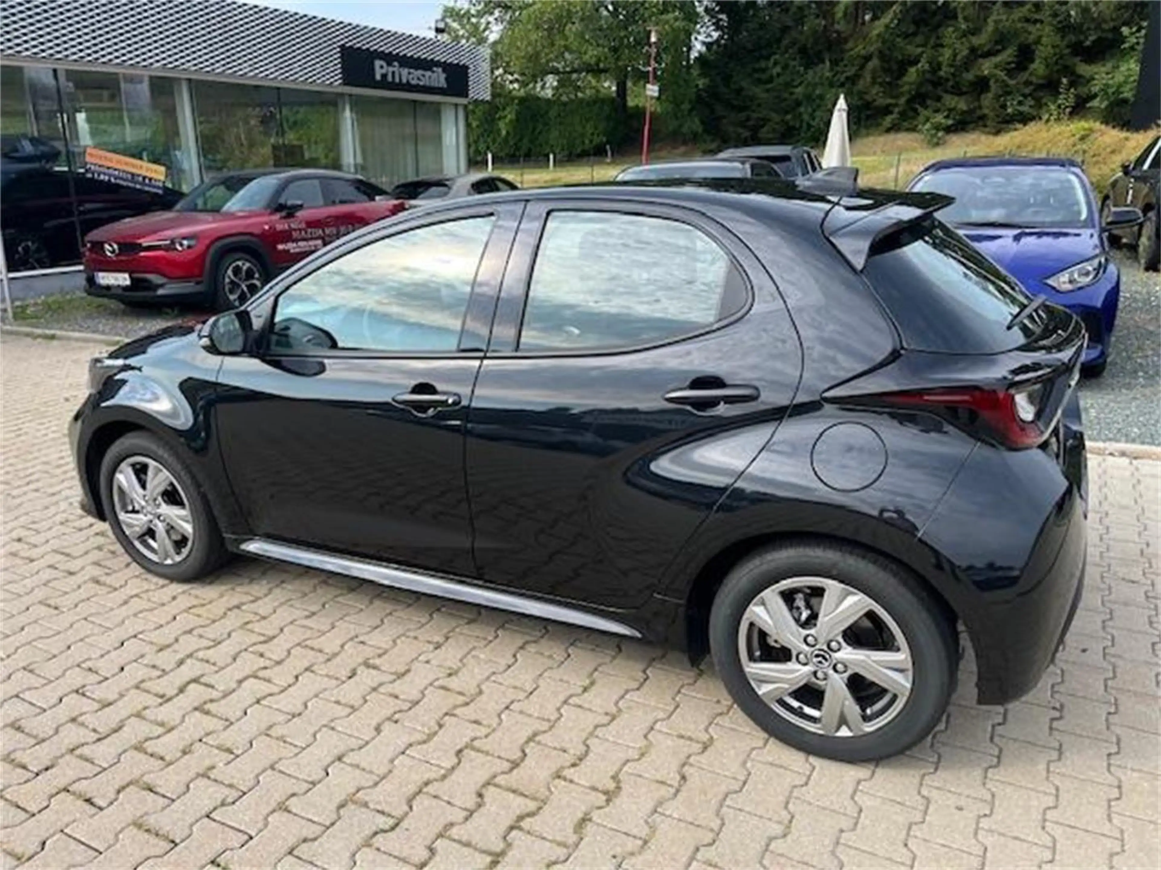 Mazda 2 Hybrid Exclusive Line Aut. Jahreswagen inkl. Win — photo 4