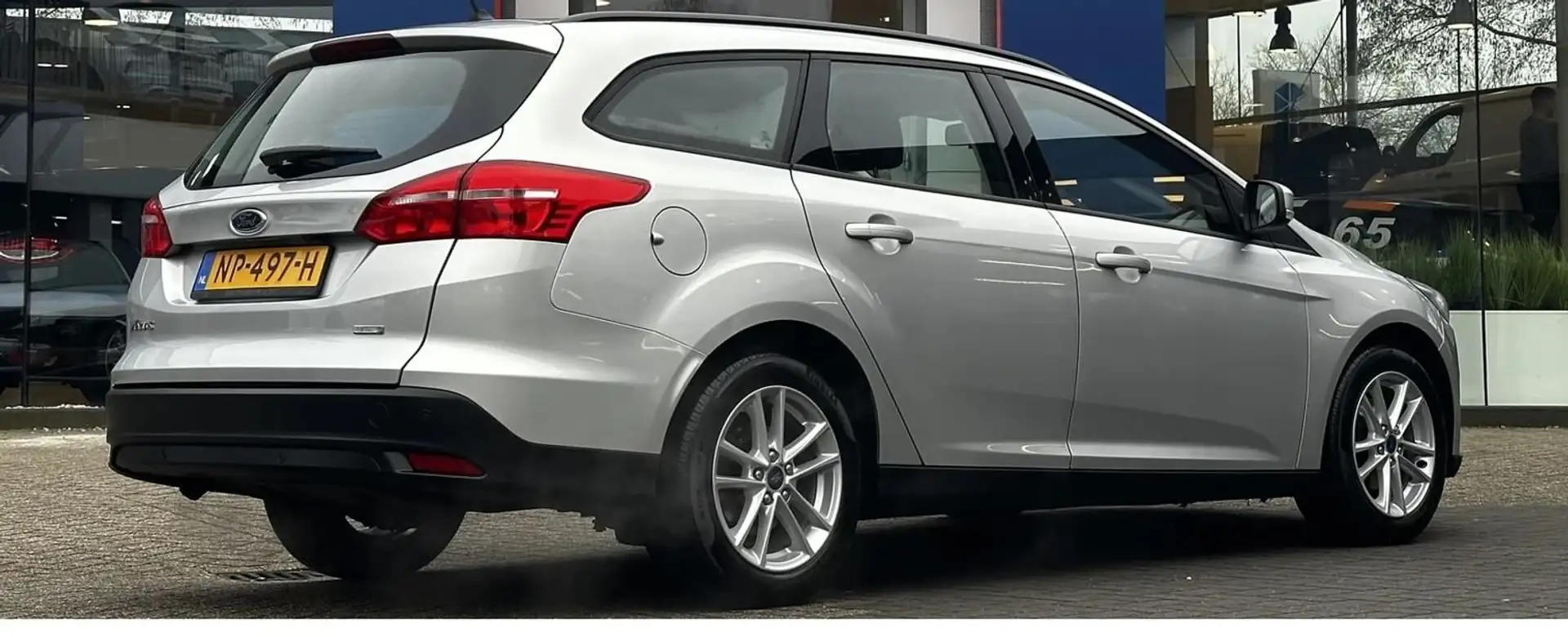 Ford Focus Focus 1.0 Lease Edition Grijs - 1