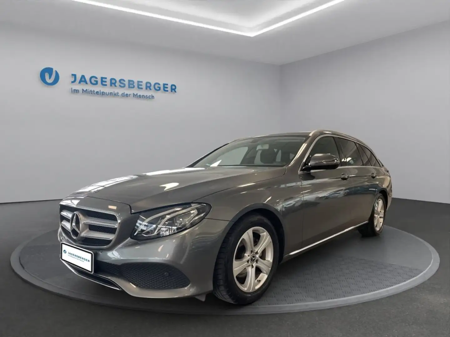 Mercedes-Benz E 220 d Grau - 1
