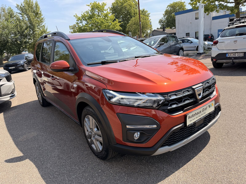 Dacia Jogger Comfort TCe 110 5 Sitzer *Navi *Klima — photo 3