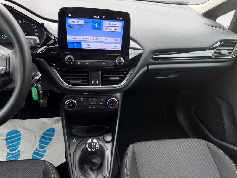 Ford Fiesta Titanium — photo 10