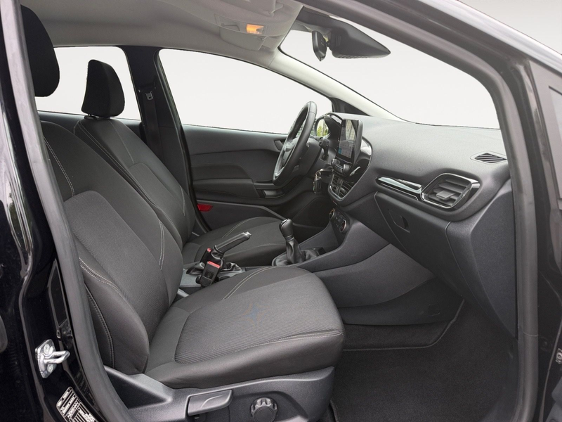 Ford Fiesta Titanium — photo 8