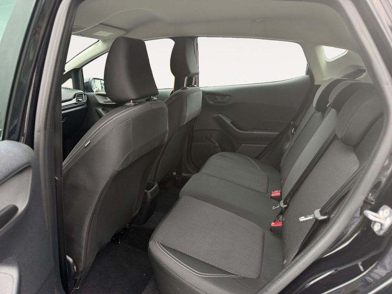 Ford Fiesta Titanium — photo 11