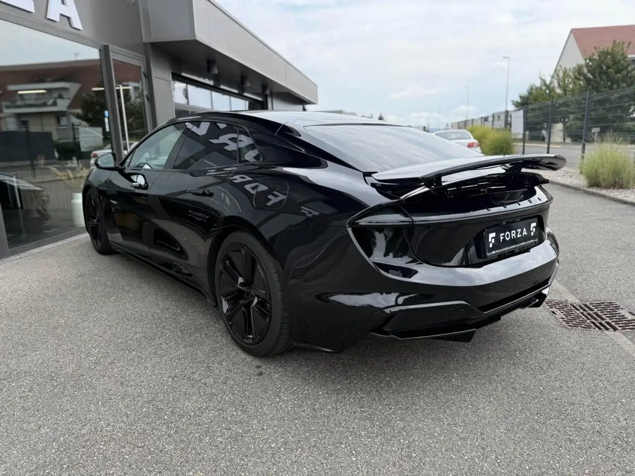 Lotus Emeya 2025