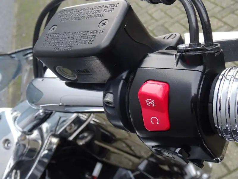 Triumph Thunderbird Commander - foto 8