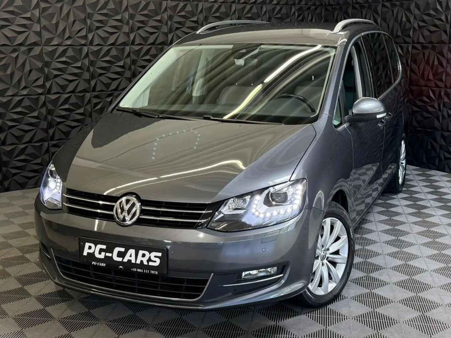 Volkswagen Sharan 2.0 TDI Highline BlueMotion *MwSt.* Grigio - 1