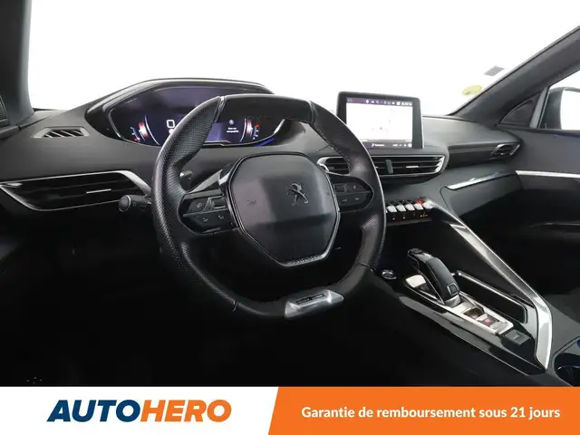 Peugeot 3008 view 11