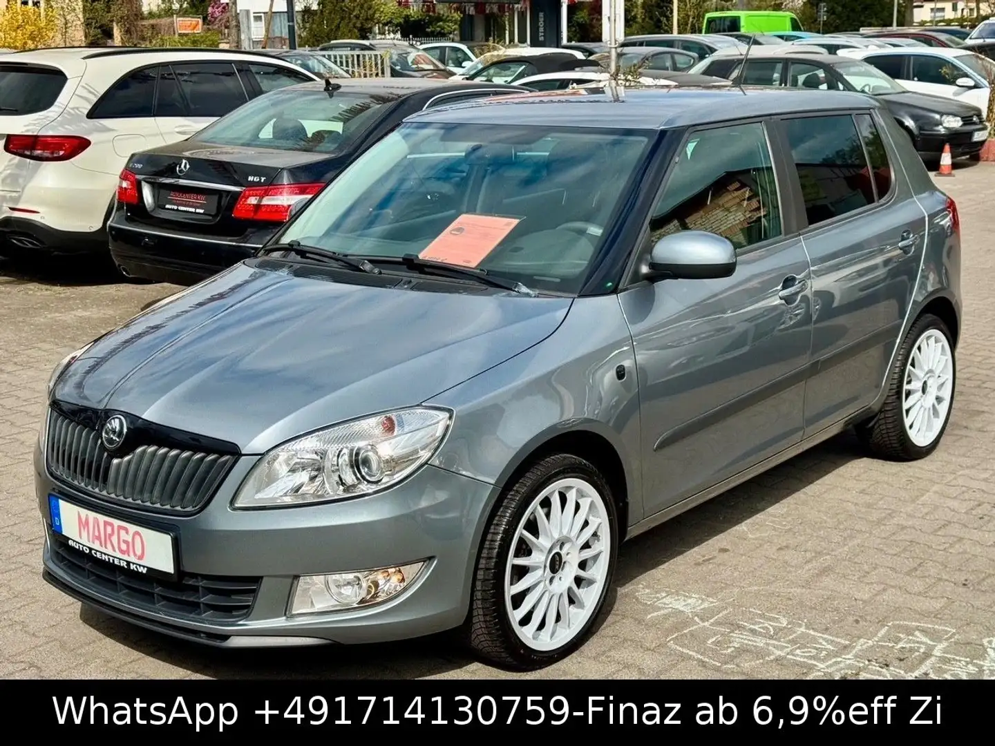Skoda Fabia Fresh-KLIMA-SHZG-PDC-TEMP-CARPLAY-NAVI-ALU Grijs - 1