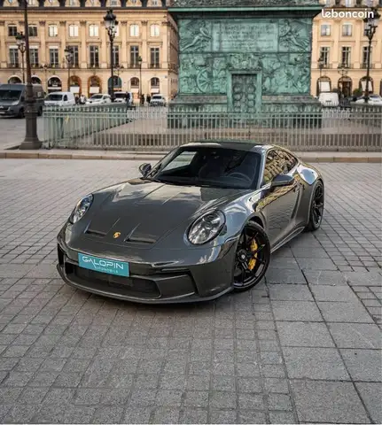 Porsche 992