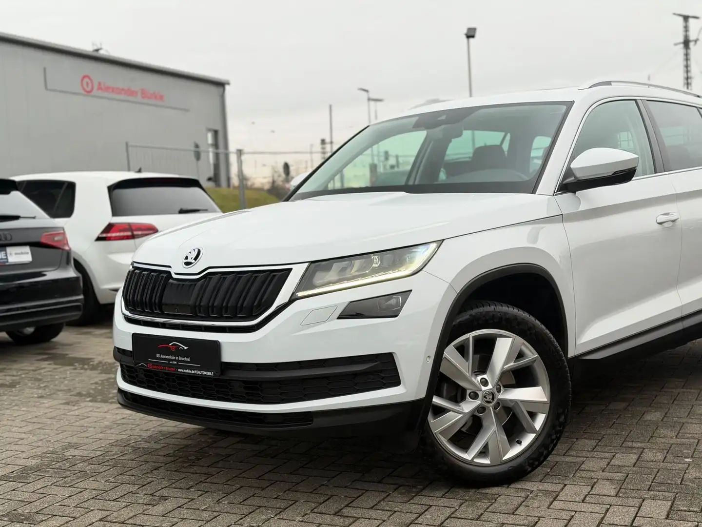 Skoda Kodiaq 2.0 TDI DSG 4x4*ACC*Pano*AHK*Standh*360G* Blanc - 2