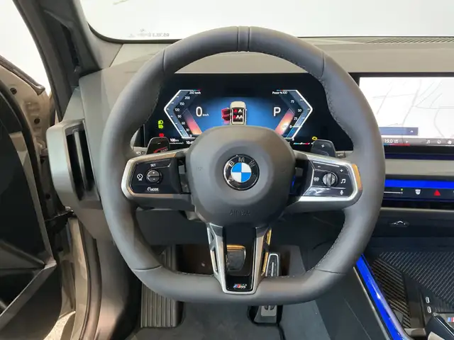 BMW X3 view 4
