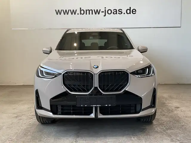 BMW X3 view 2