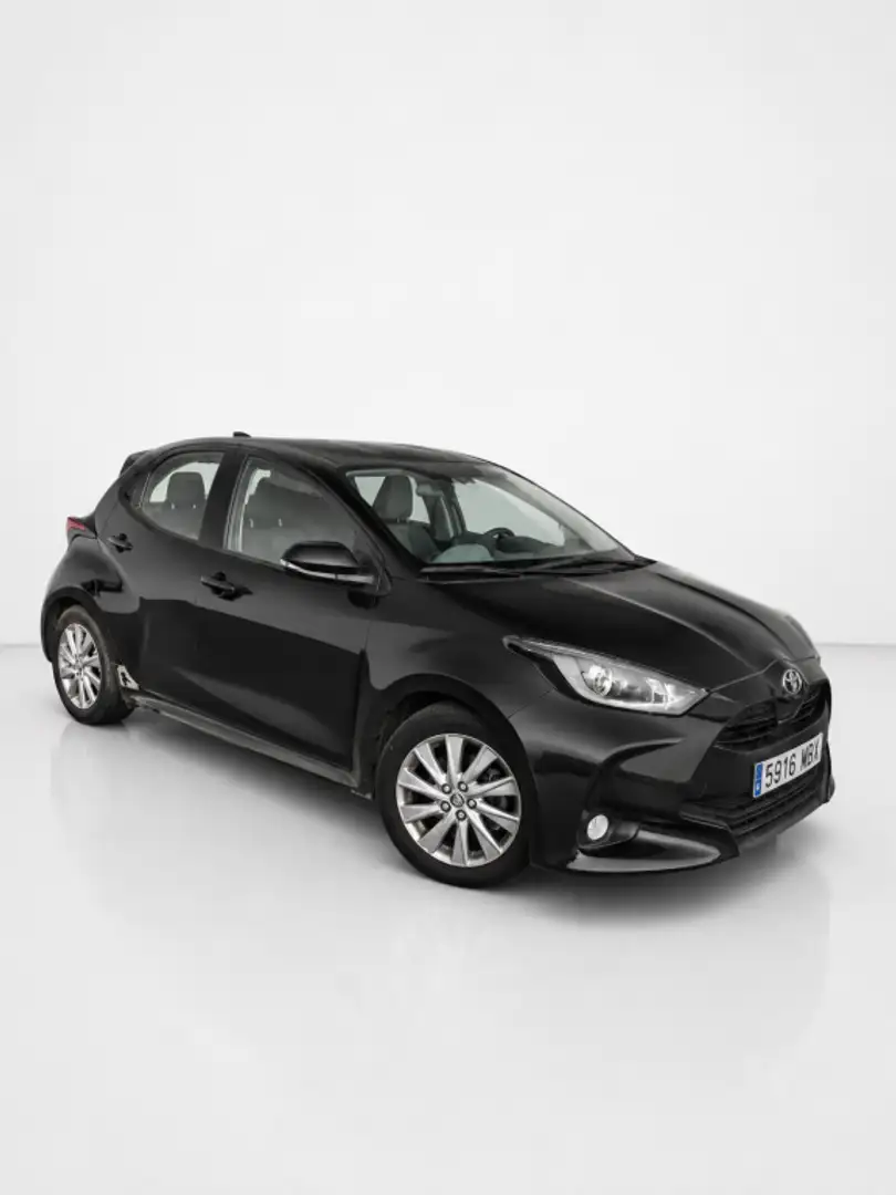 Toyota Yaris 120H 1.5 Active Tech Negro - 2