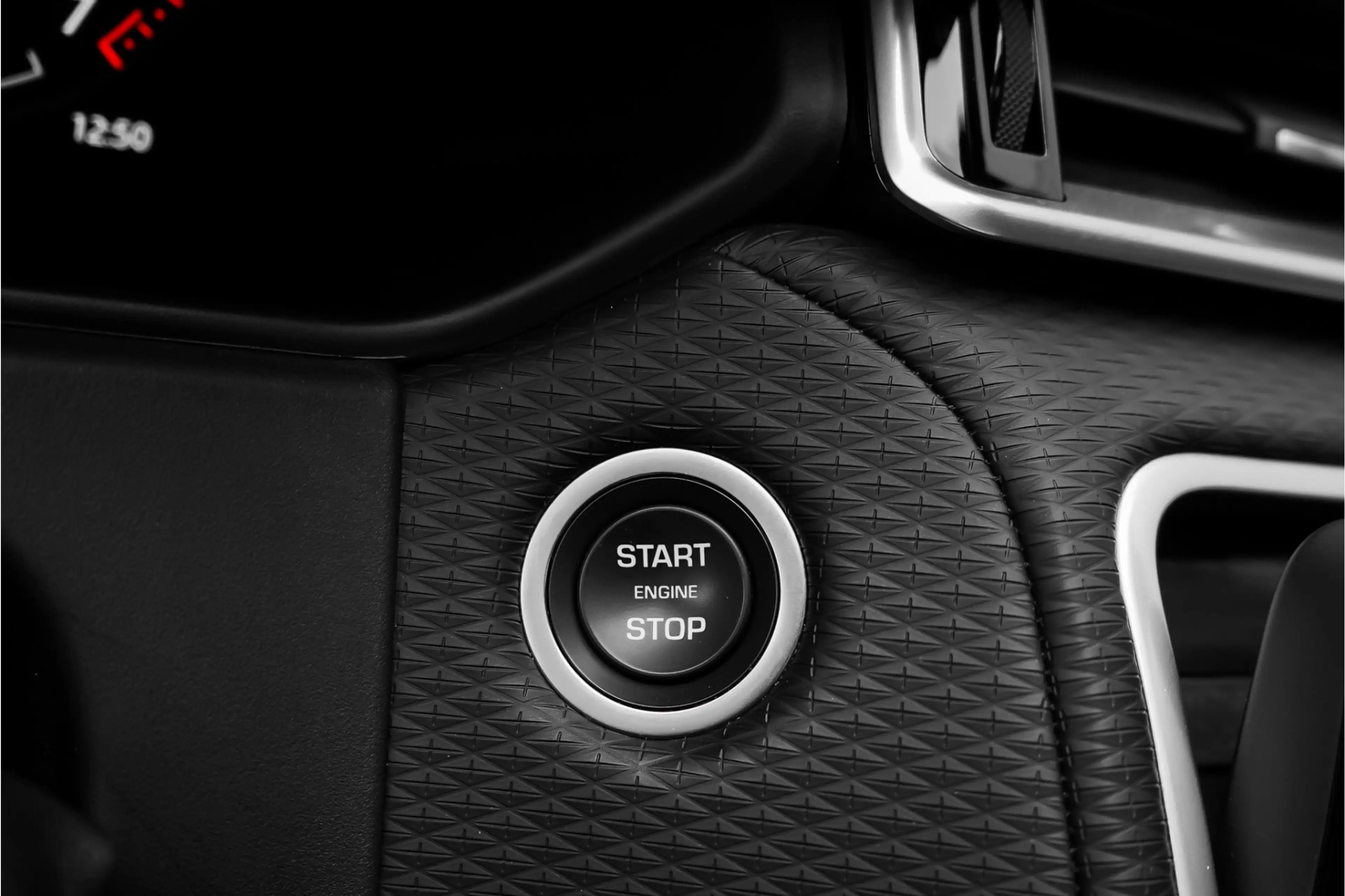 Land Rover Range Rover Velar 2.0 P400e Pano ACC Stoelvent Black Pack Winter Pac — photo 36