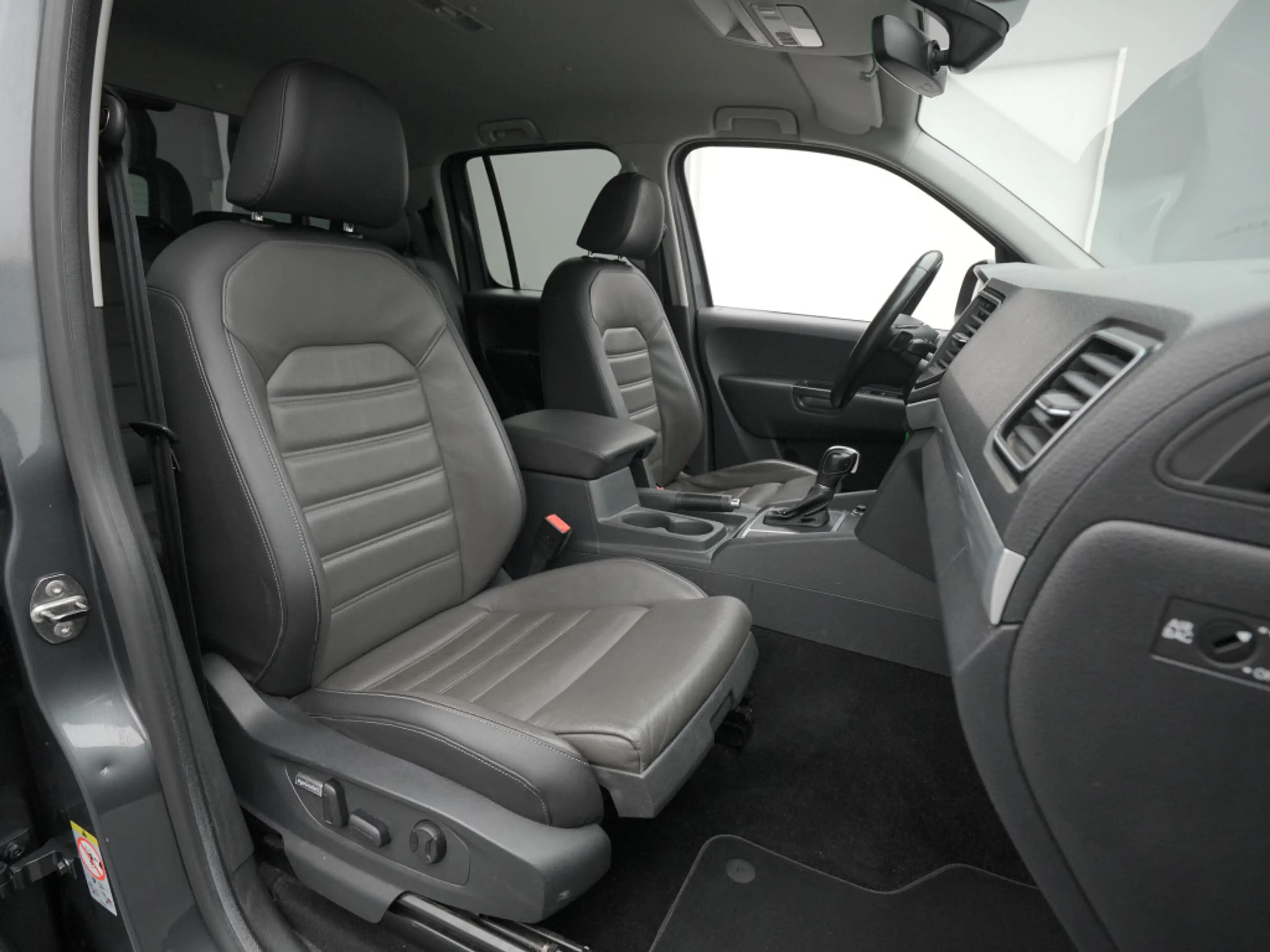 Volkswagen Amarok Highline 224PS Aut. 4Motion/Hardtop/AHK — photo 32