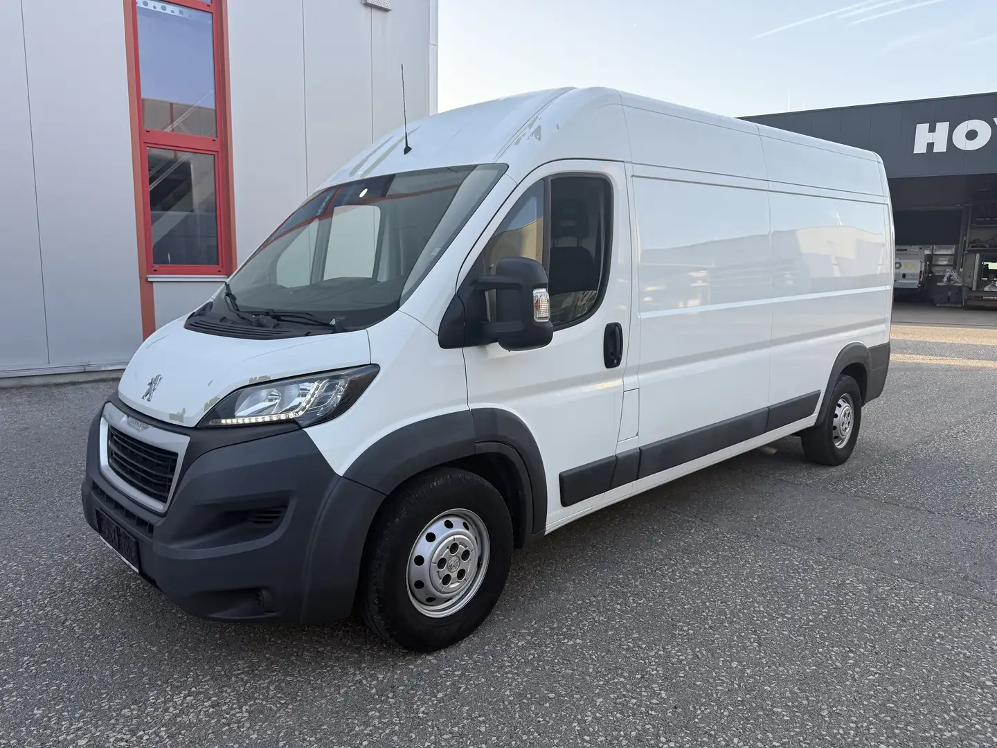 Peugeot Boxer Bus 3500 L3H2 2,0 S&S BlueHDi Bianco - 1