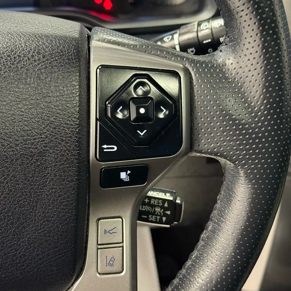 Toyota 4-Runner снимка Toyota 4-Runner