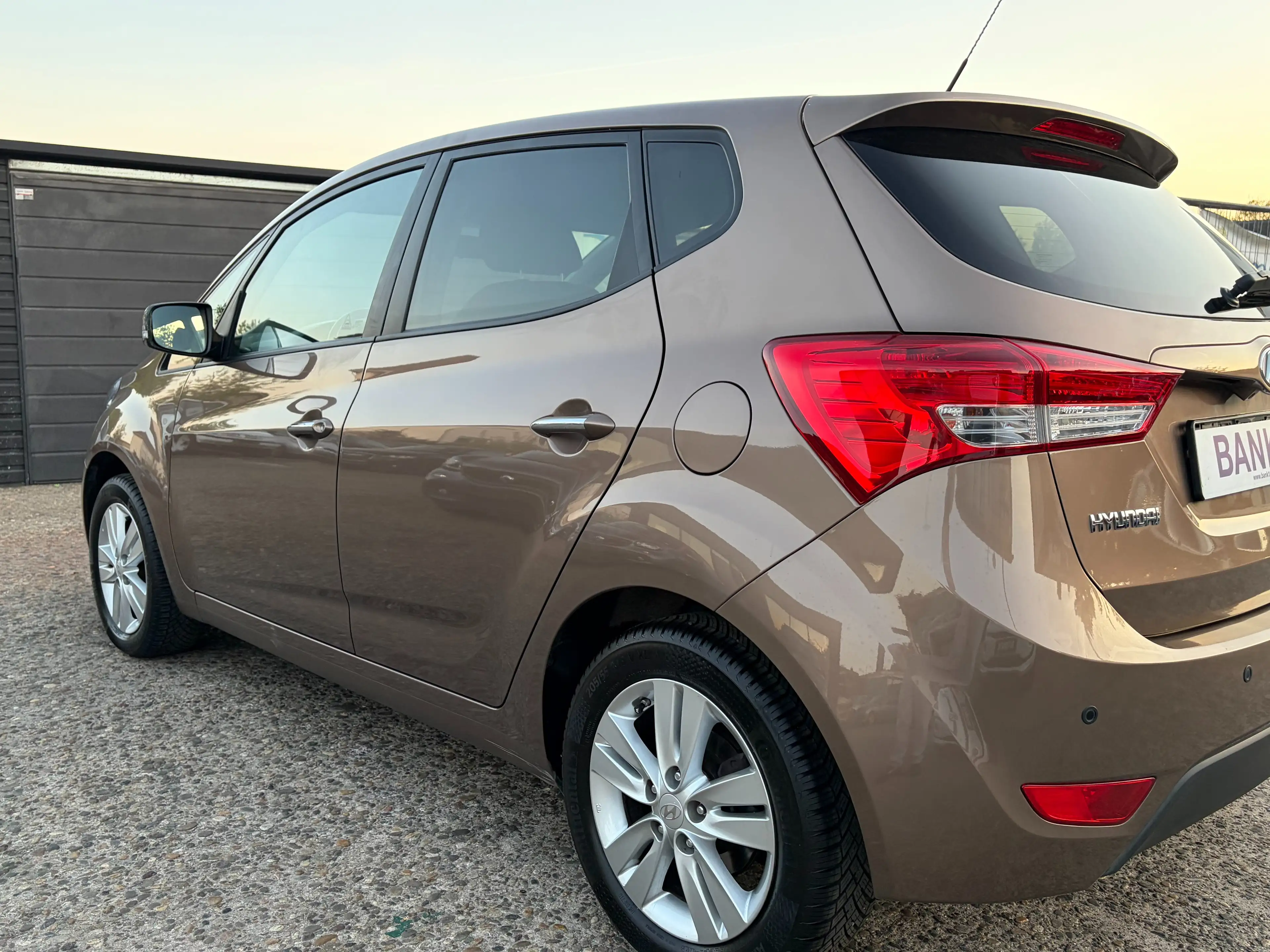 Hyundai iX20 ix20 1.4*1.Hand*Kamera*Navi*BT*Temp.*PDC*USB*AUX — photo 14