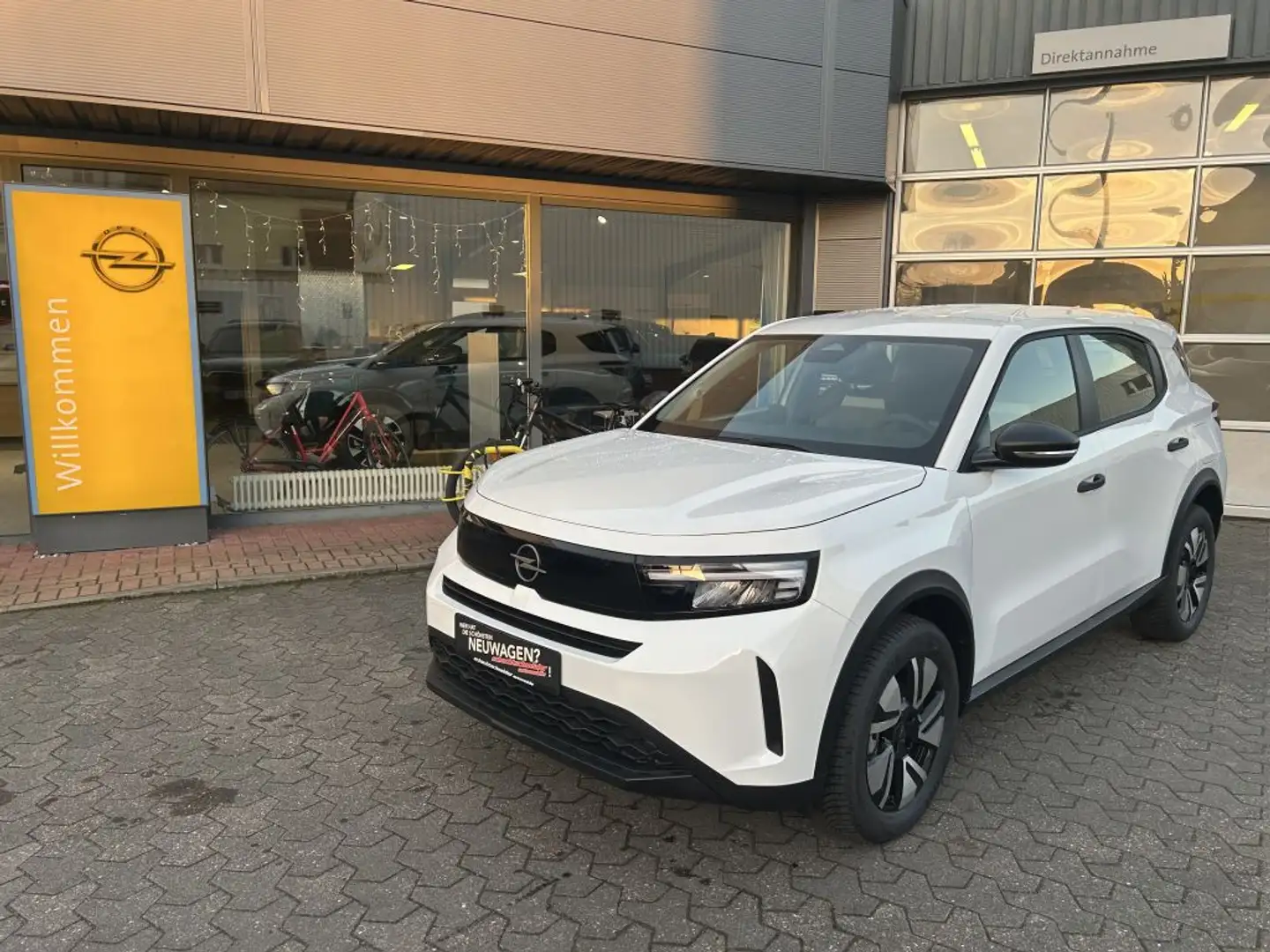 Opel Frontera 1.2 DI Hybrid 48V eDCT Edition (1G) Weiß - 2