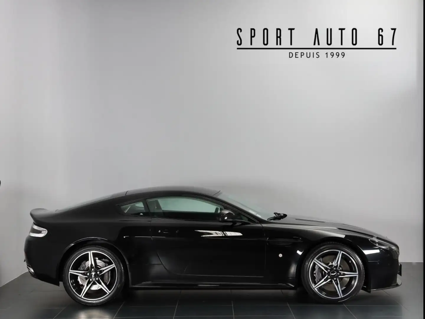 Aston Martin V8 S 4.7 L - 2