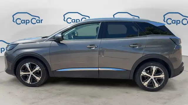 Peugeot 3008 view 2