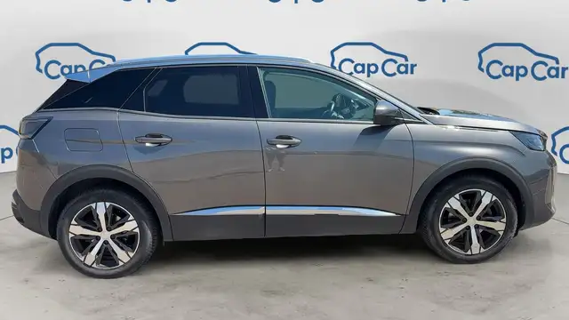 Peugeot 3008 view 4