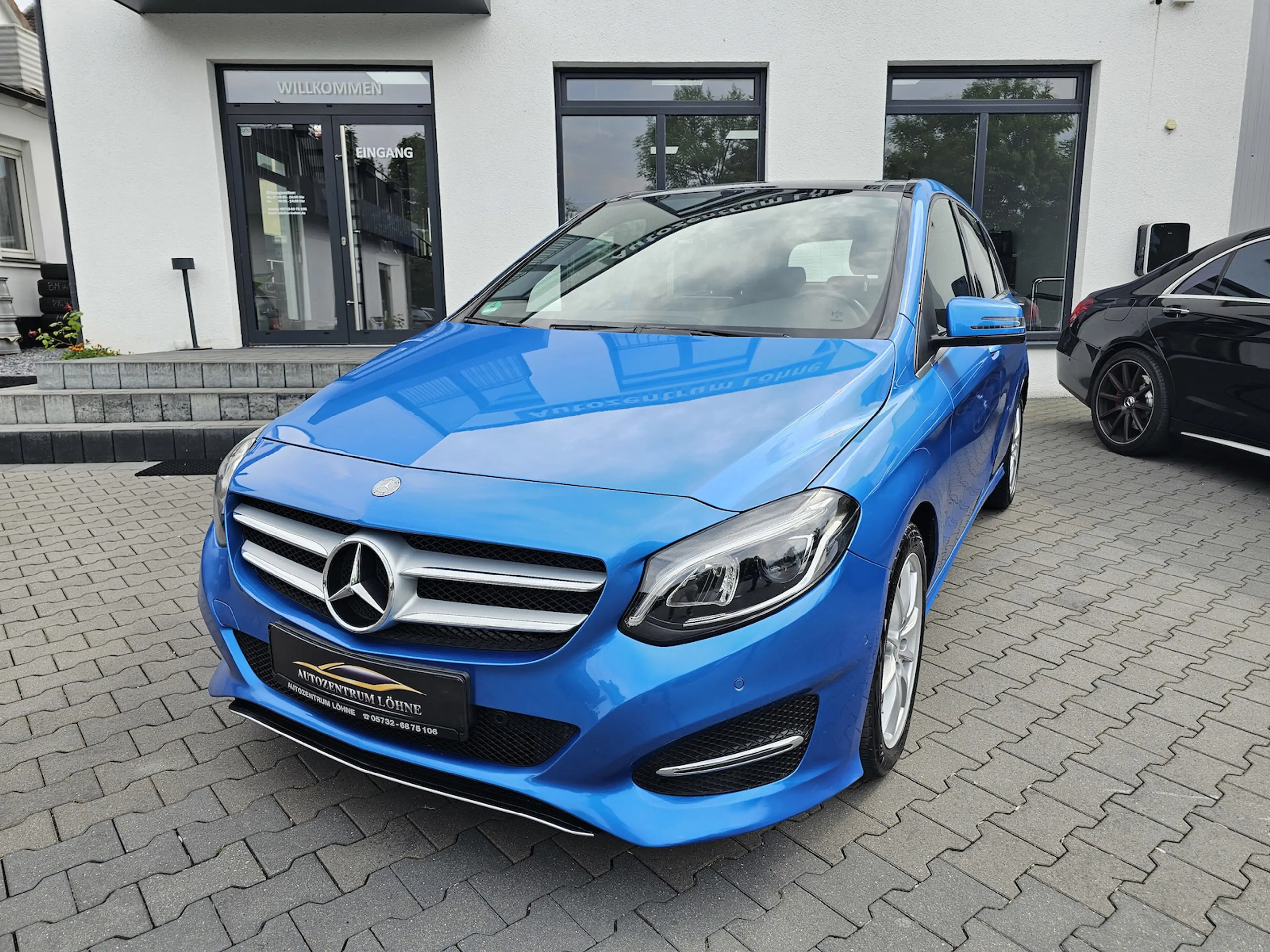 Mercedes-Benz B 250 Urban LEDER NAVI PANO.LED KAMERA 1.HAND