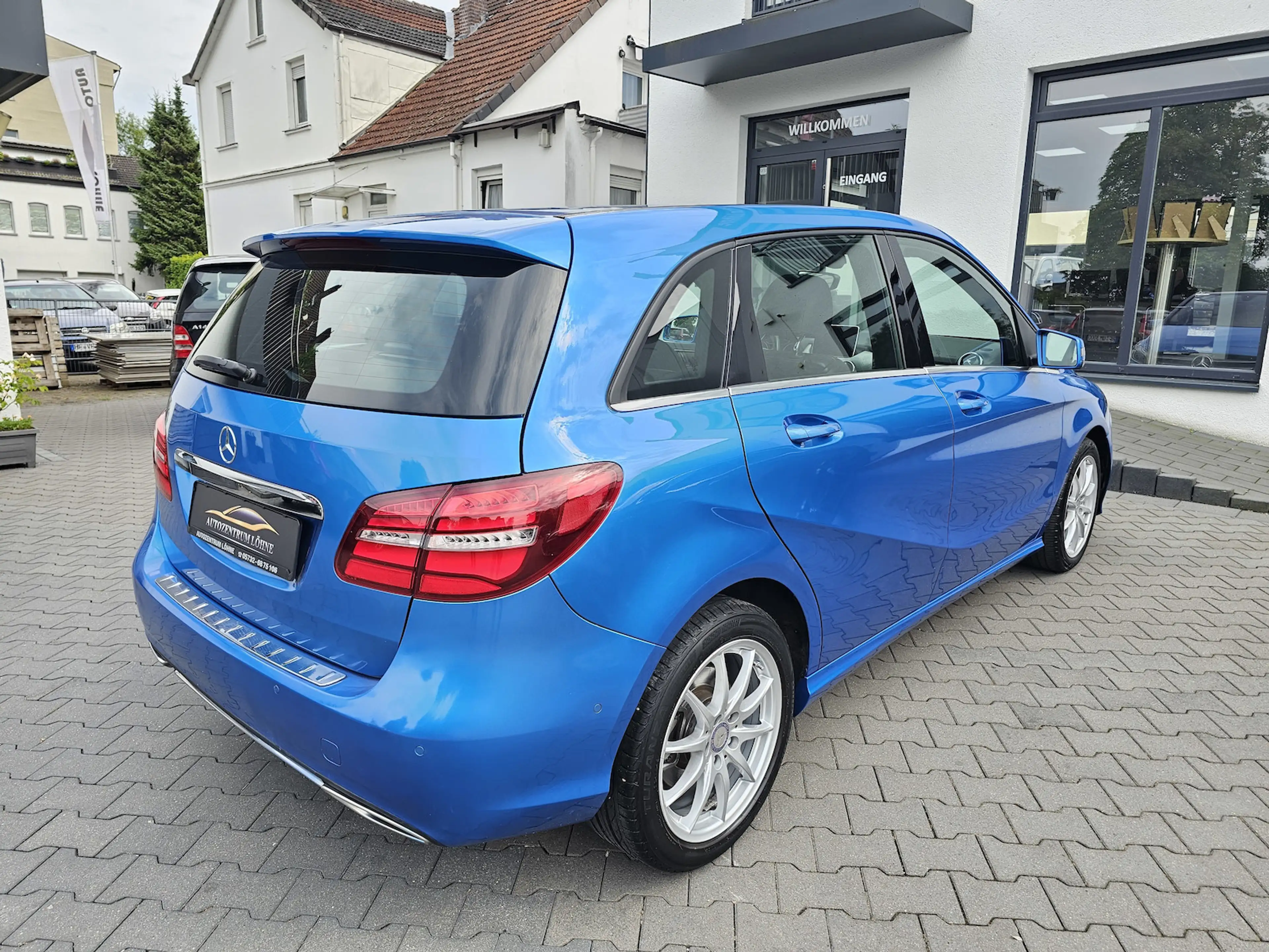 Mercedes-Benz B 250 Urban LEDER NAVI PANO.LED KAMERA 1.HAND — photo 4