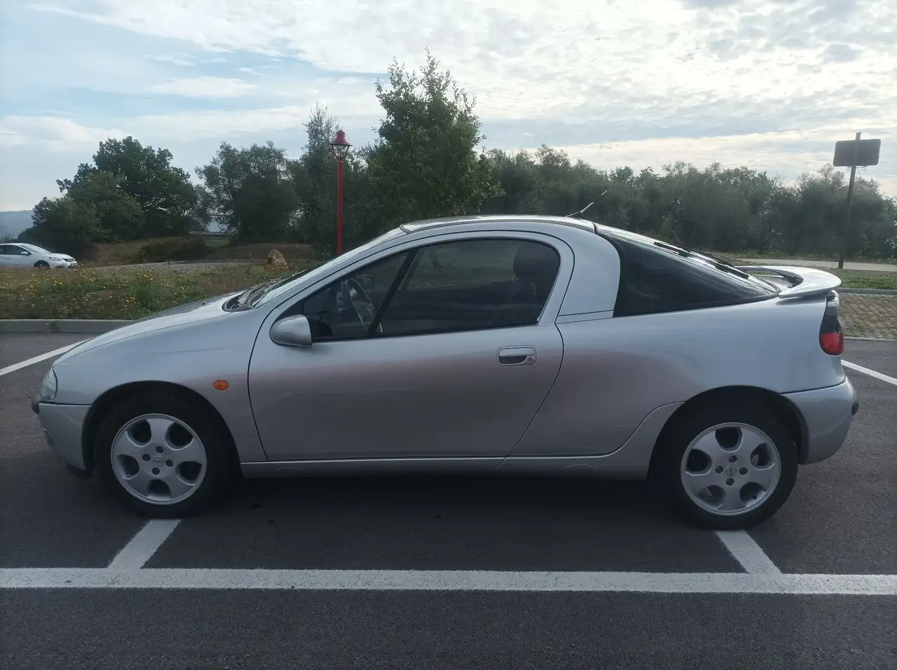 Opel Tigra 1.4 16v Star Silver, foto 3