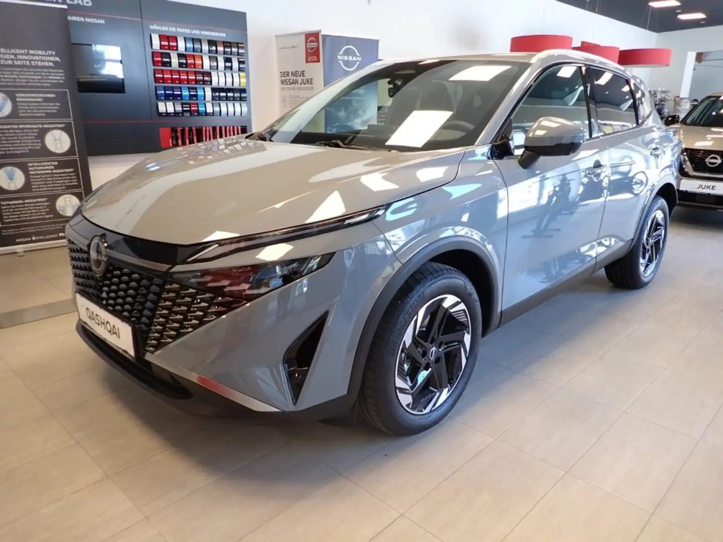 Nissan Qashqai J12 N-Connecta+ 1.3 DIG-T Mild-Hybrid 140 Weiß - 1