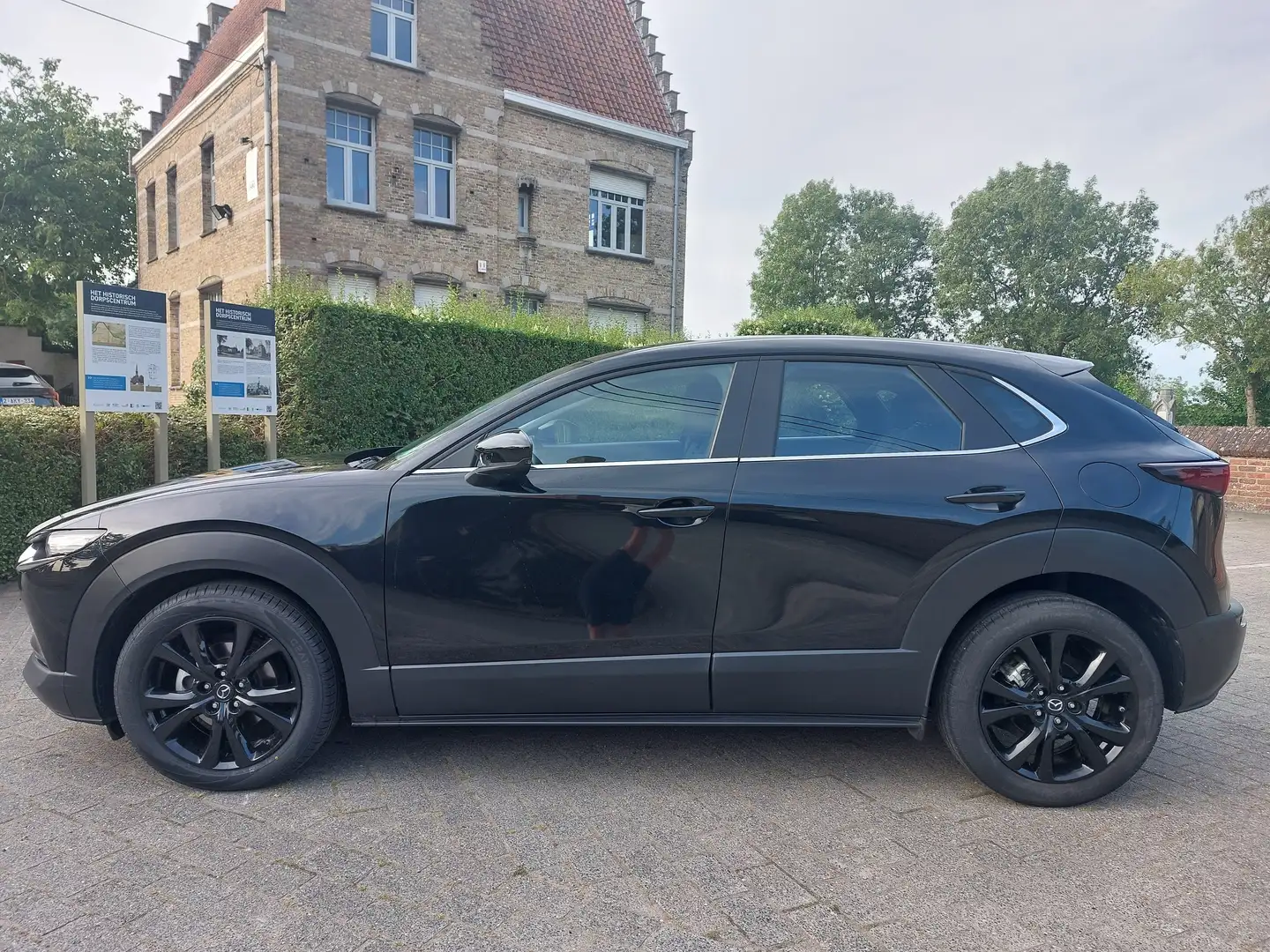 Mazda CX-30 2.0i SKYACTIV-G MHE Skydrive Noir - 1
