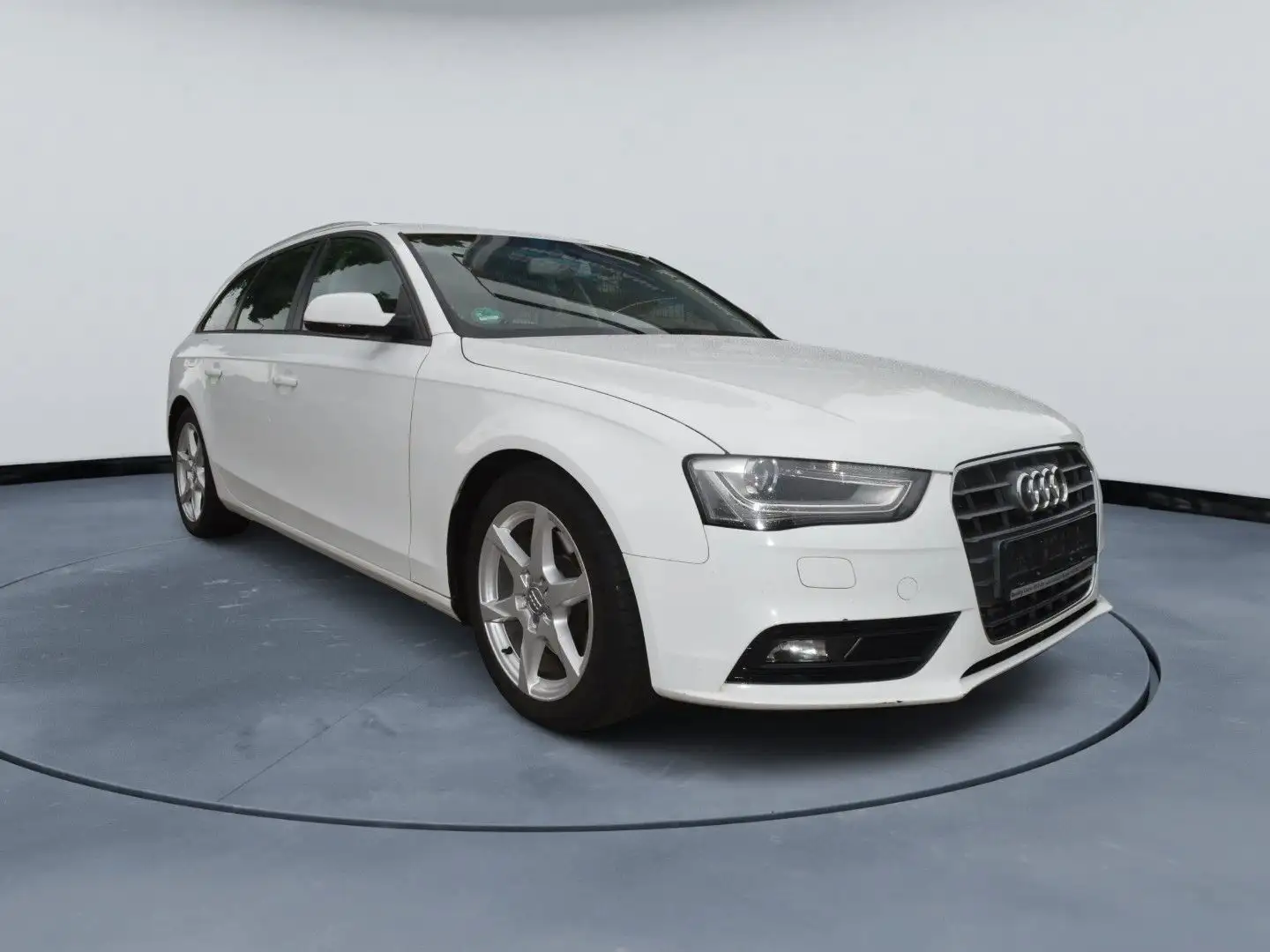 Audi A4 2.0TDI 110KW150PSAvant  Navigation, MwsT Weiß - 1