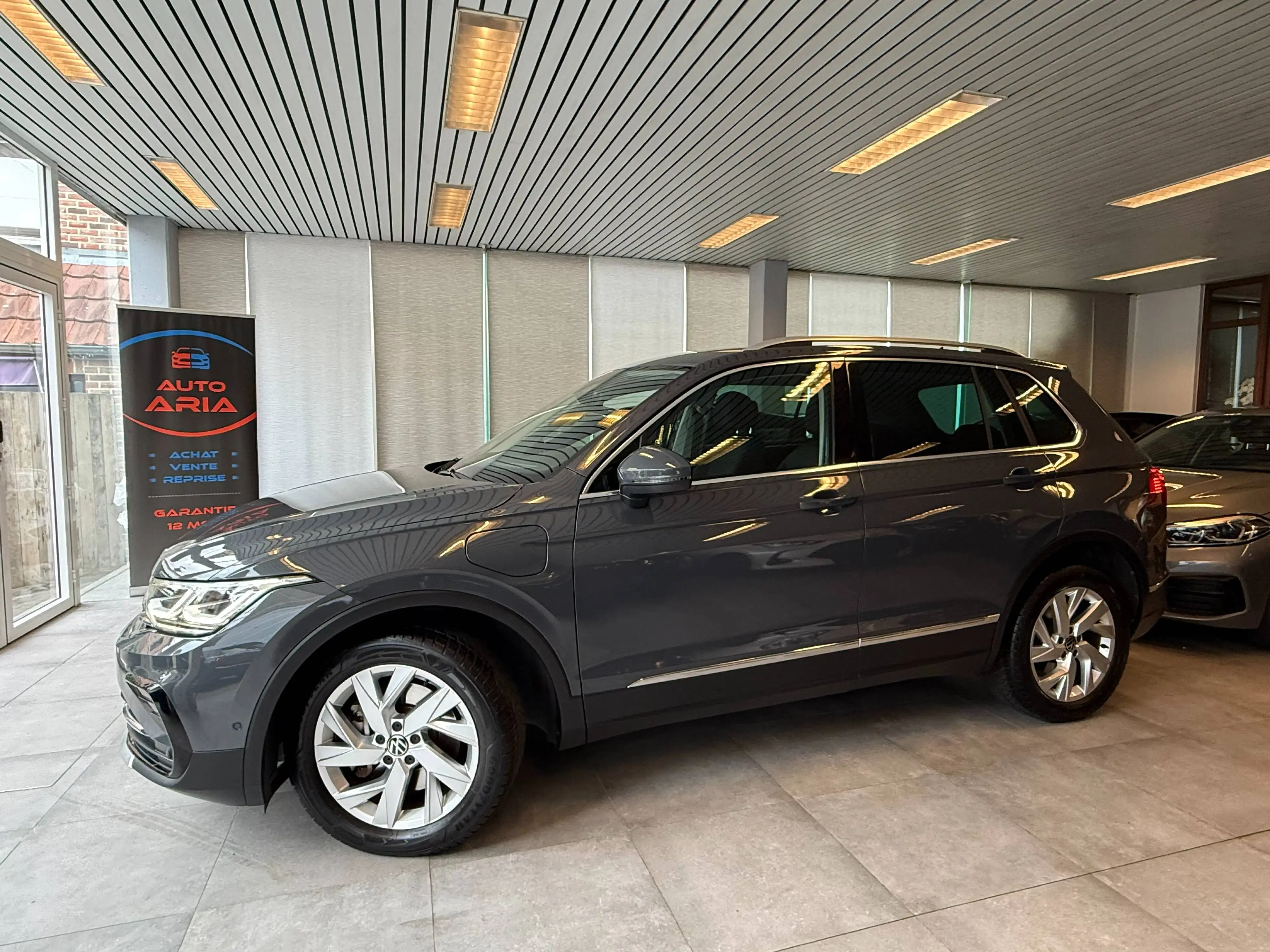 Volkswagen Tiguan Tiguan eHybrid 1.4 OPF DSG (180 kW) camera360°*garantie12m — photo 3
