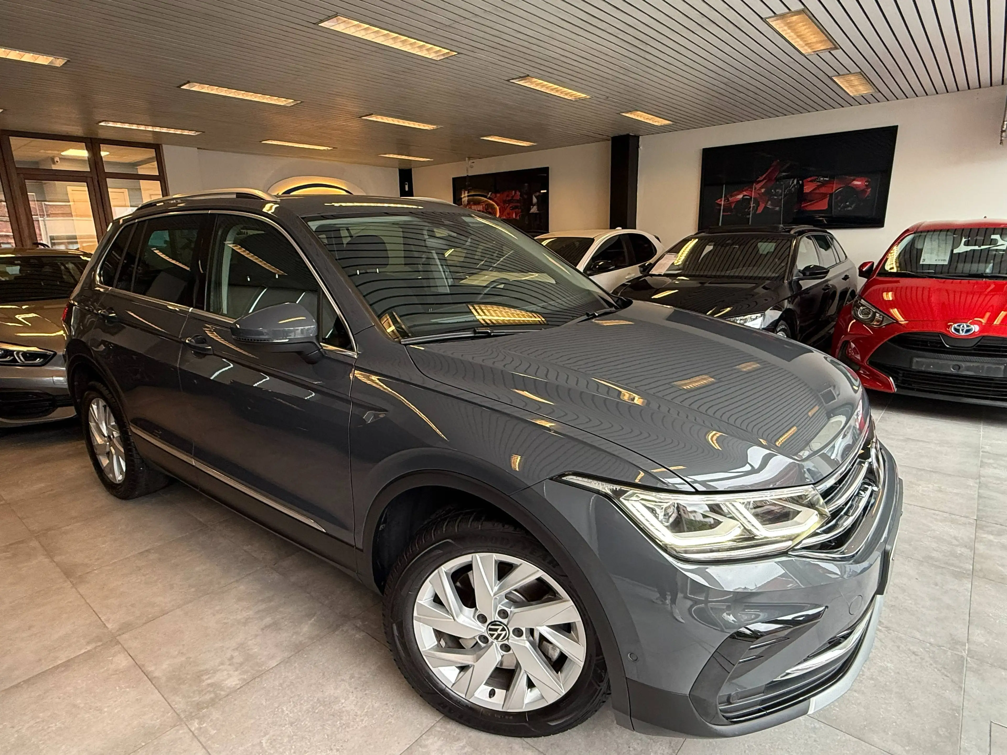 Volkswagen Tiguan Tiguan eHybrid 1.4 OPF DSG (180 kW) camera360°*garantie12m — photo 6