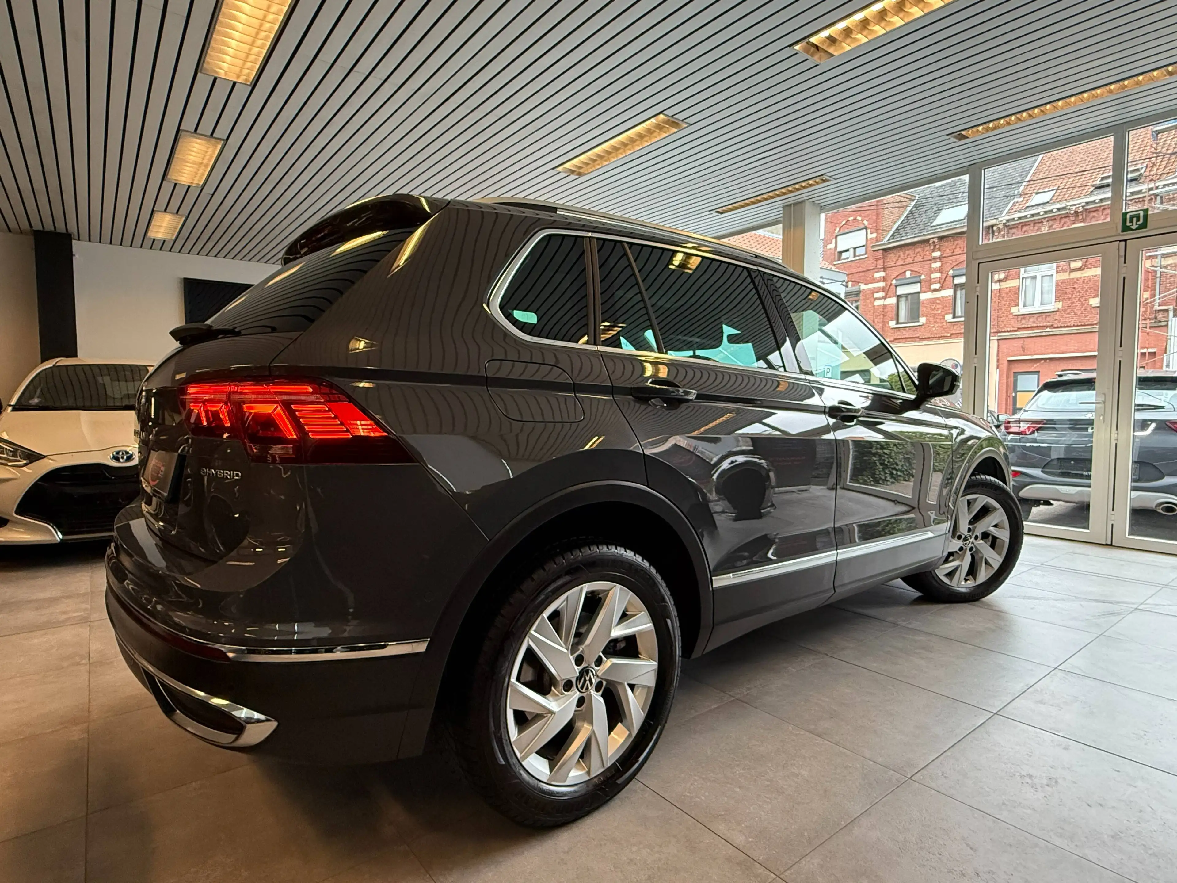Volkswagen Tiguan Tiguan eHybrid 1.4 OPF DSG (180 kW) camera360°*garantie12m — photo 11